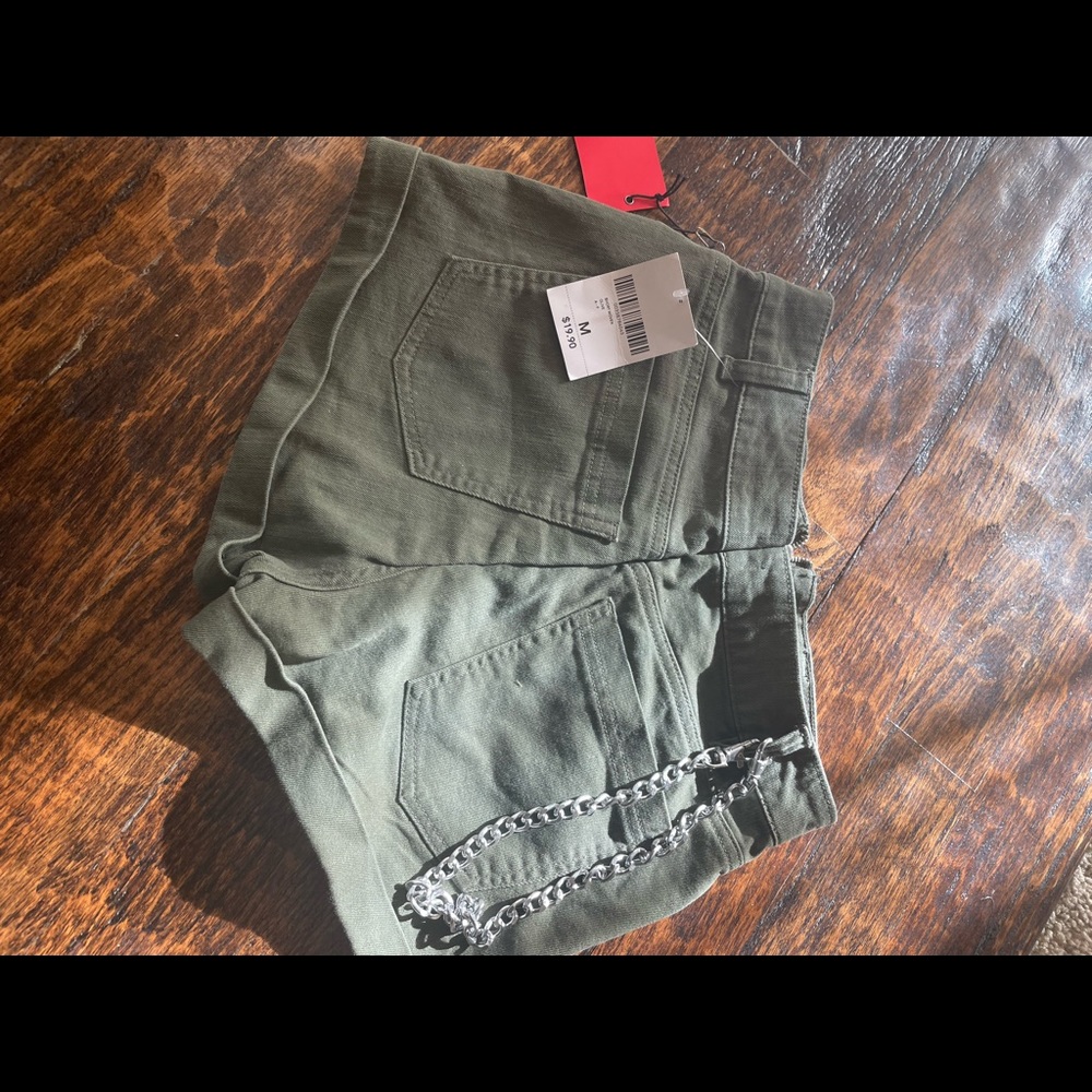 NWT Forever 21 Shorts - Picture 7 of 8